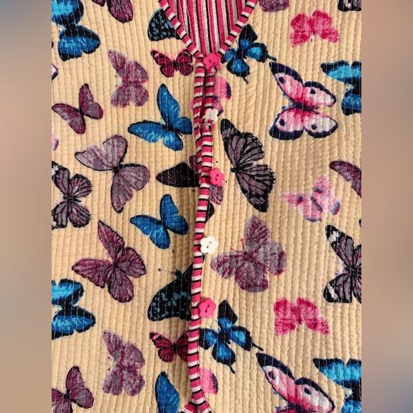 Handmade Reversible Quilted Jacket – Size XXL – Butterfly Print - Picture 7 of 7
